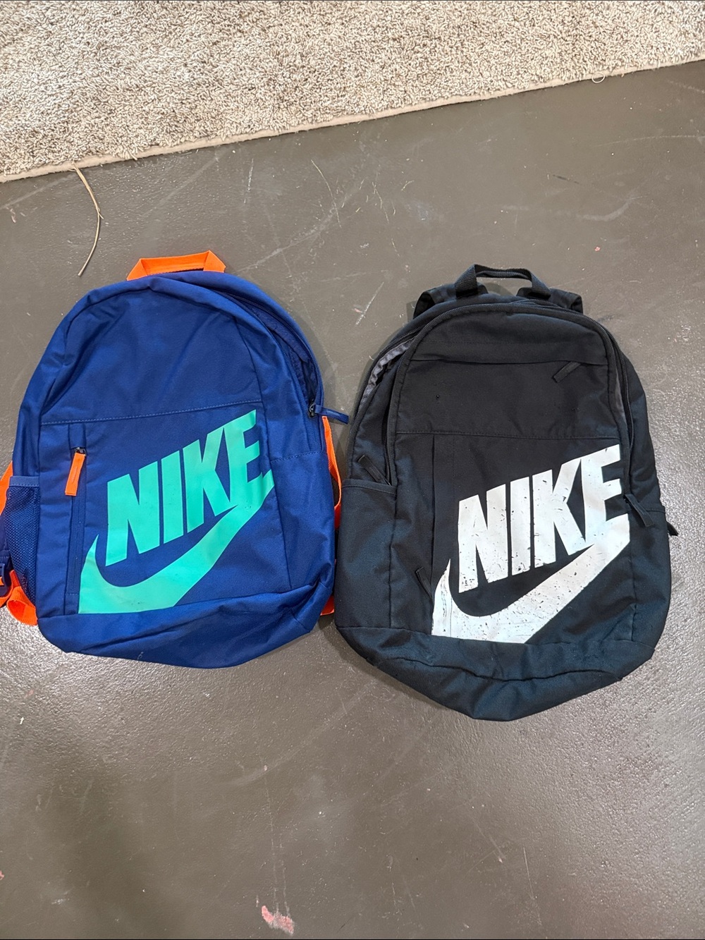 2 nike backpacks